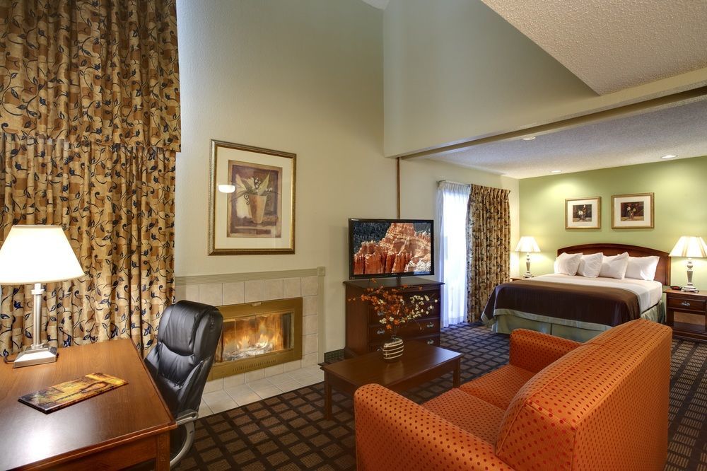 Orangewood Suites University Austin Buitenkant foto