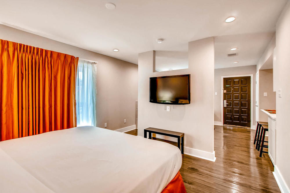 Orangewood Suites University Austin Buitenkant foto